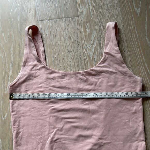 Everlane Supima Cotton Scoop Back Bodysuit Tank Top Light Pink SzS - Picture 10 of 11